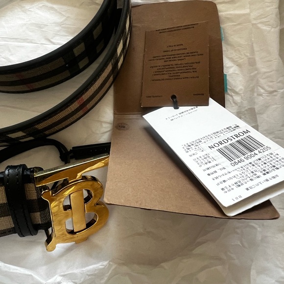 Burberry Belt With Box Size L Like New - Picture 4 of 5